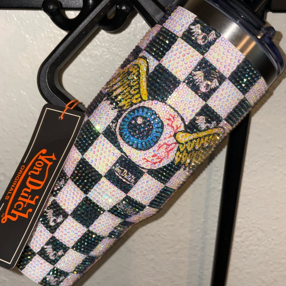 Von Dutch Checkered Rhinestone 40oz Tumbler with classic flying Eye locking lid